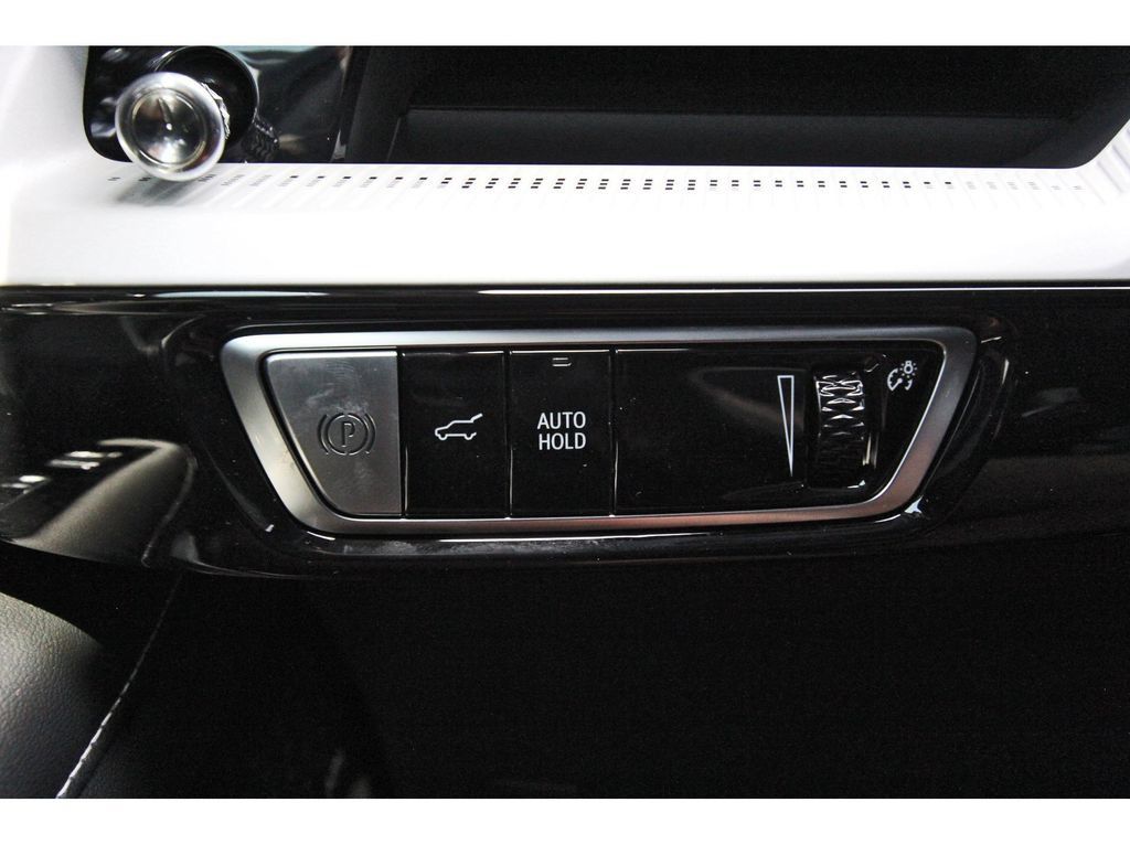 New 2027 Cadillac Optiq Luxury AWD/4WD image 14