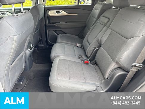 Used 2025 Ford Explorer Active image 24