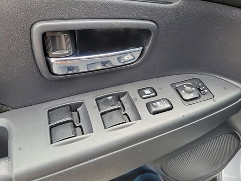 Used 2023 Mitsubishi Outlander Sport ES AWD/4WD image 17