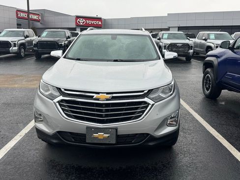 Used 2019 Chevrolet Equinox Premier image 3