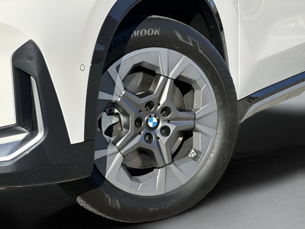 Certified 2026 BMW X1 xDrive28i w/ Convenience Package AWD/4WD image 30