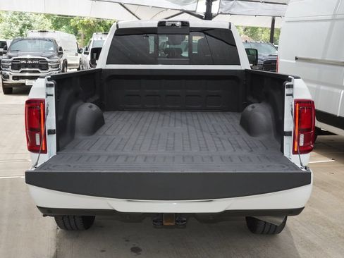 Used 2026 RAM 2500 Limited AWD/4WD image 36