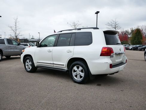 Used 2015 Toyota Land Cruiser image 69