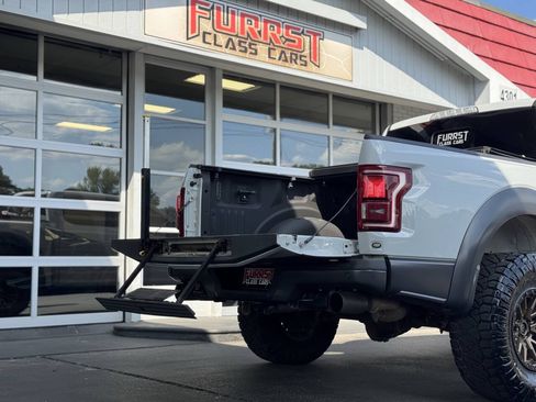 Used 2017 Ford F150 Raptor w/ Equipment Group 802A Luxury AWD/4WD image 14