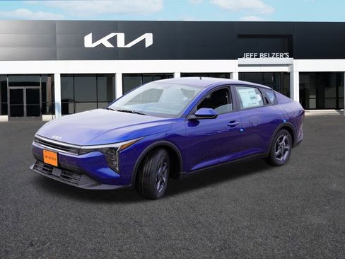 New 2025 Kia K4 LXS image 7