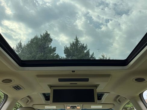 Used 2013 Toyota Sienna Limited w/ Premium Pkg AWD/4WD image 10