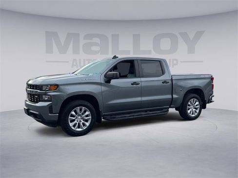 Used 2022 Chevrolet Silverado 1500 Custom w/ Safety Confidence Package image 1