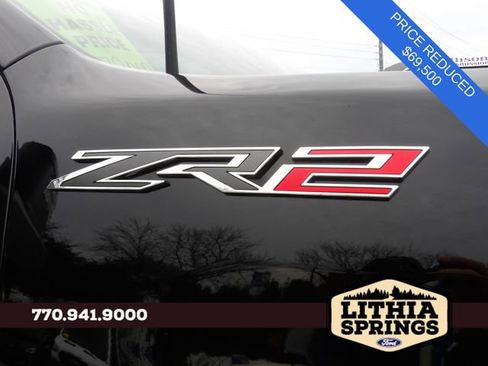 Used 2024 Chevrolet Silverado 2500 ZR2 w/ Technology Package image 11