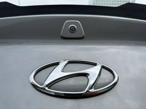 Used 2019 Hyundai Elantra SE w/ Cargo Package FWD image 38