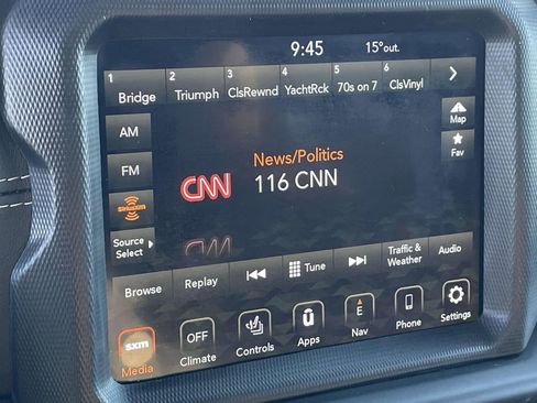 Used 2020 Jeep Gladiator Overland image 22