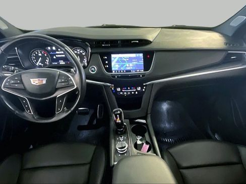 Used 2025 Cadillac XT5 Sportv w/ Technology Package AWD/4WD image 14