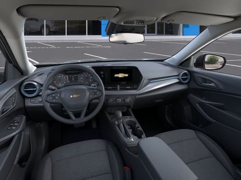 New 2026 Chevrolet Trax LS w/ LS Convenience Package FWD image 15