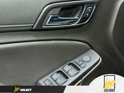 Used 2019 Chevrolet Tahoe LT w/ LT Signature Package AWD/4WD image 20