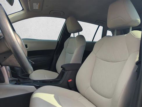 Certified 2025 Toyota Corolla Cross L image 17