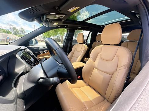 Used 2024 Volvo XC90 B6 Ultimate w/ Protection Package Premier AWD/4WD image 10