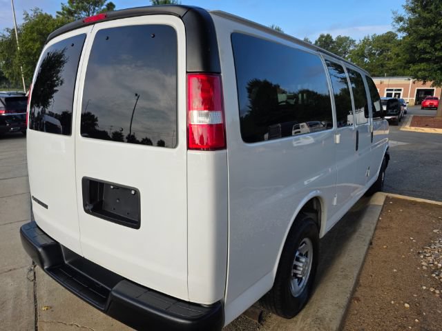 Used 2020 Chevrolet Express 2500 LS w/ Driver Convenience Package RWD image 3