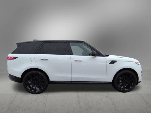 New 2026 Land Rover Range Rover Sport SE image 7