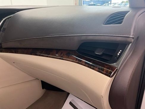 Used 2017 Cadillac Escalade Premium Luxury AWD/4WD image 15