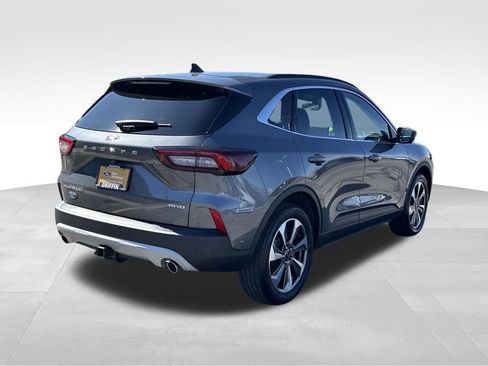 Certified 2023 Ford Escape Platinum w/ Premium Technology Package image 6