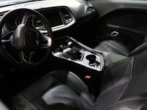 Used 2015 Dodge Challenger R/T Plus image 4