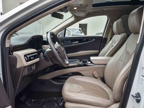 Used 2022 Lincoln Nautilus Reserve w/ Luxury Package image 14