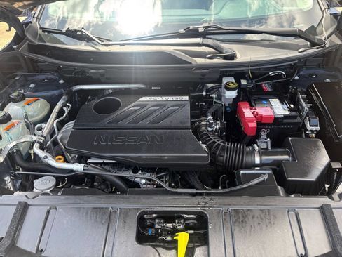 Used 2025 Nissan Rogue SV AWD/4WD image 34
