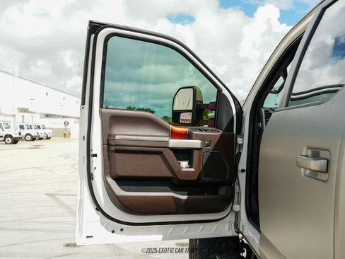 Used 2017 Ford F450 King Ranch w/ King Ranch Ultimate Package image 72