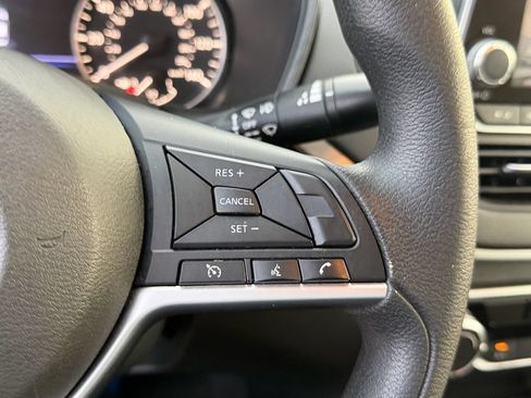 Used 2021 Nissan Altima 2.5 SV FWD image 24
