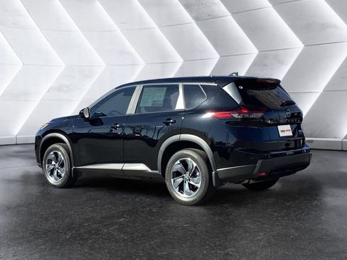 New 2024 Nissan Rogue SV image 6