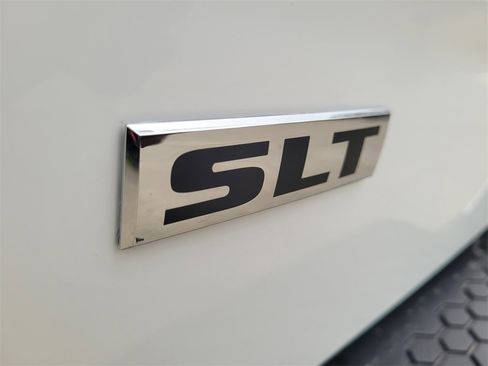 Used 2024 RAM 1500 Classic SLT image 24