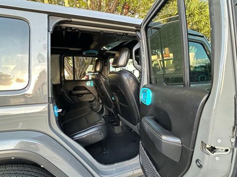 Certified 2021 Jeep Wrangler Unlimited Sahara image 29