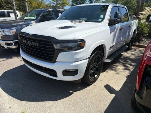 Used 2025 RAM 1500 Laramie w/ Night Edition AWD/4WD image 4