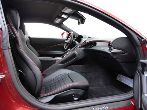 Certified 2021 Ferrari Roma RWD image 13