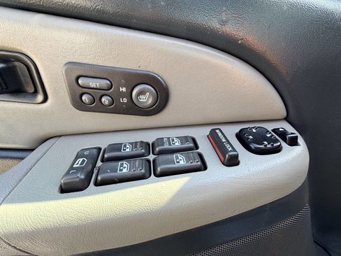 Used 2002 Chevrolet Tahoe LT image 58