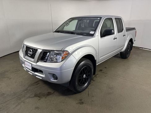 Used 2021 Nissan Frontier SV w/ SV Utility Package image 23