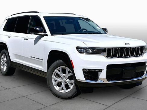 Used 2023 Jeep Grand Cherokee L Limited RWD image 3