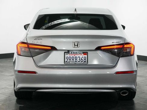 Used 2025 Honda Civic Sport image 4