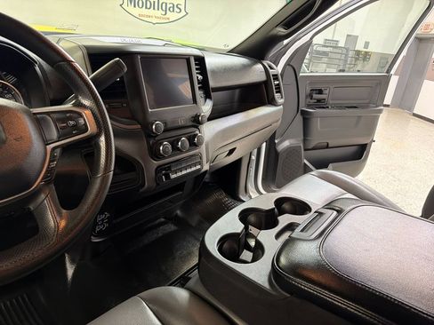 Used 2023 RAM 3500 Tradesman w/ Chrome Appearance Group RWD image 27