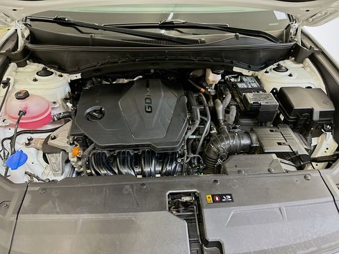 Used 2023 Hyundai Tucson SE image 33