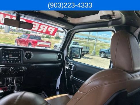 Used 2020 Jeep Gladiator Rubicon AWD/4WD image 34