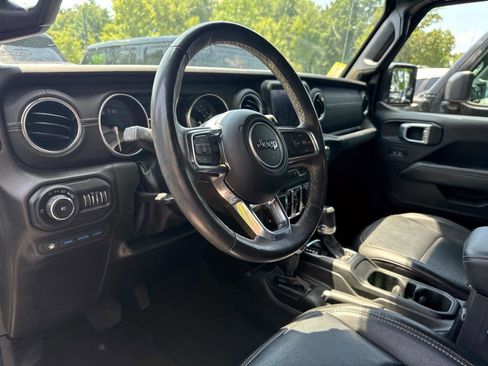 Used 2022 Jeep Wrangler Unlimited Sahara w/ Cold Weather Group image 9