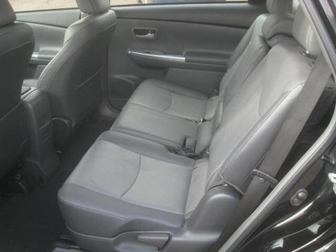 Used 2013 Toyota Prius V Five image 14