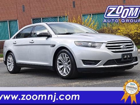 Used 2014 Ford Taurus Limited image 1