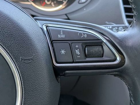 Used 2018 Audi Q3 2.0T Premium Plus w/ Premium Plus Package FWD image 28