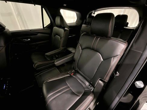 Used 2025 Honda Pilot TrailSport image 15