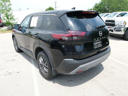 Used 2023 Nissan Rogue S AWD/4WD image 9