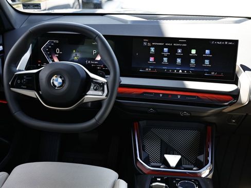 Certified 2025 BMW X3 xDrive30i w/ Convenience Package AWD/4WD image 25
