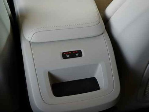 New 2026 Volvo V60 B5 Cross Country Plus w/ Climate Package image 24