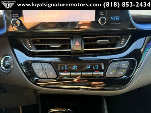 Used 2019 Toyota C-HR XLE image 22