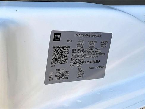 New 2025 Chevrolet Express 2500 w/ Driver Convenience Package image 17